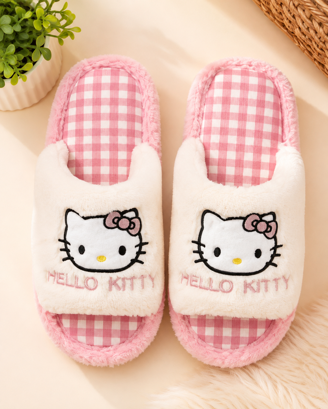 Hello Kitty Cozy Plush Slippers | سليبر فرو