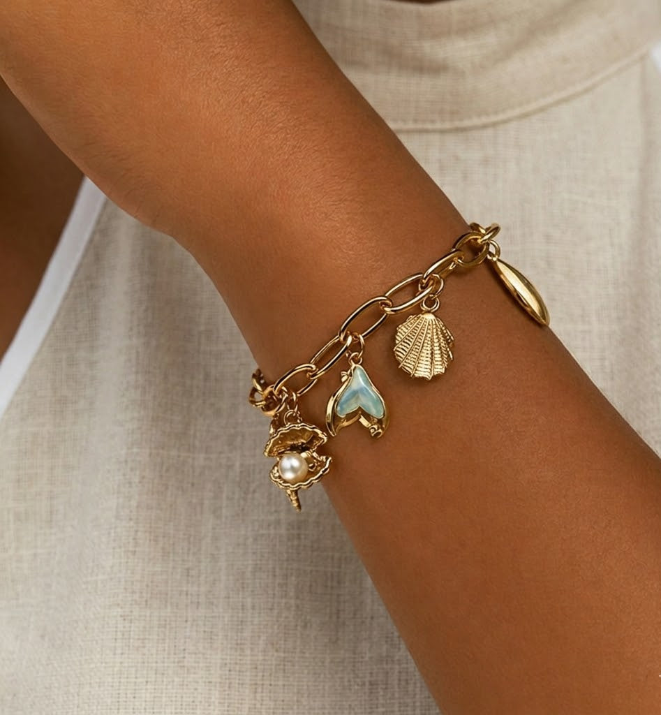 Golden Ocean Charm Bracelet - سوار الذكريات البحرية الذهبي