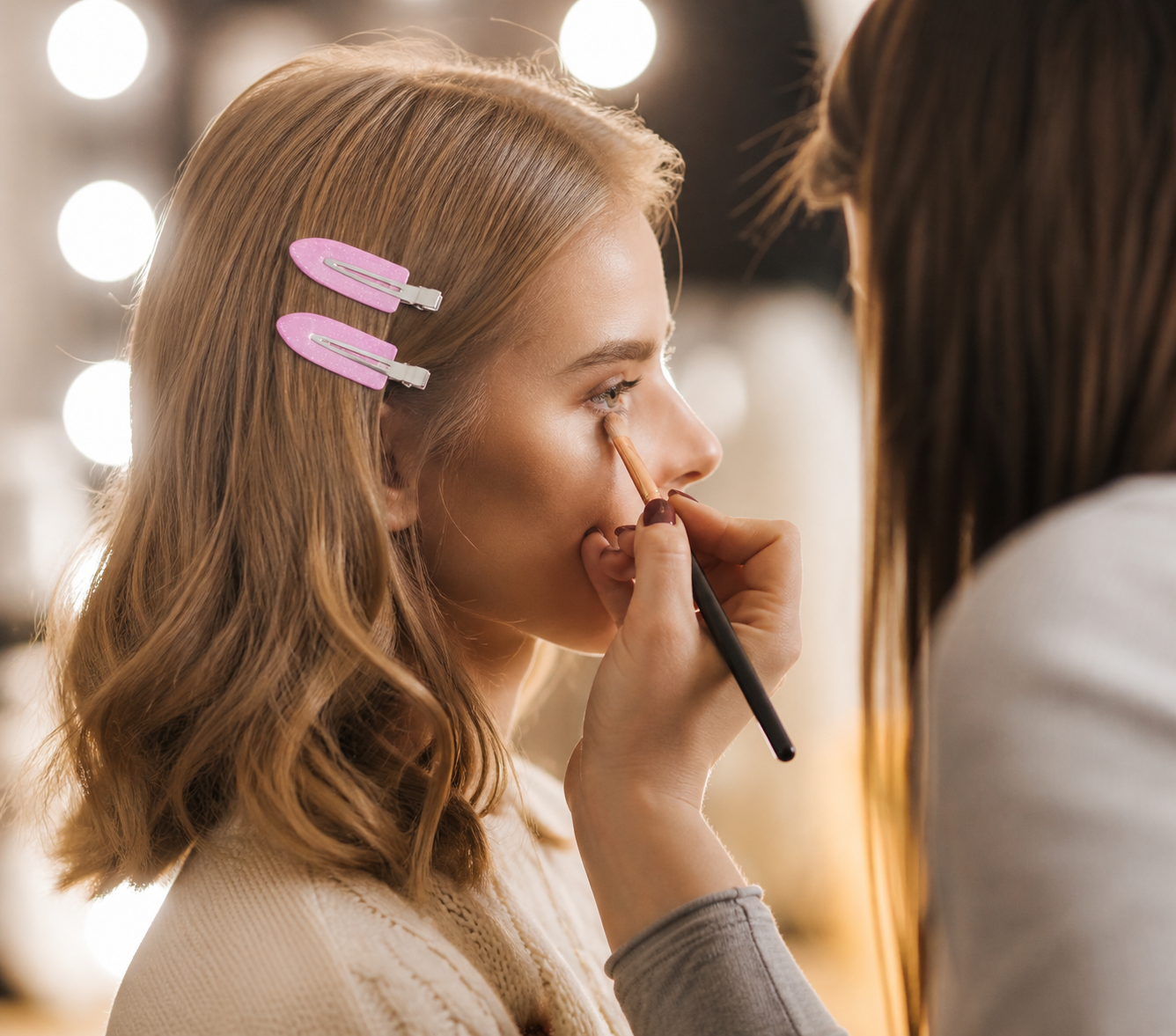 Soft Color Hair Clip Set - طقم مشابك شعر ناعمة ملونة