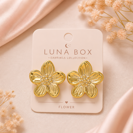 Golden Charm Earrings - أقراط ذهبية ساحرة