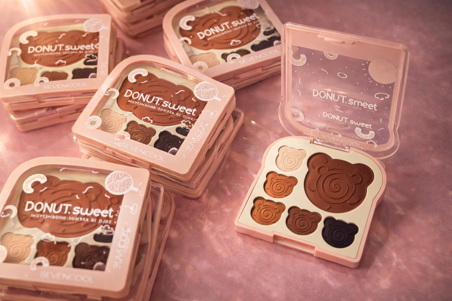 Teddy Bear Eyeshadow Palette - باليت ظلال عيون الدبدوب