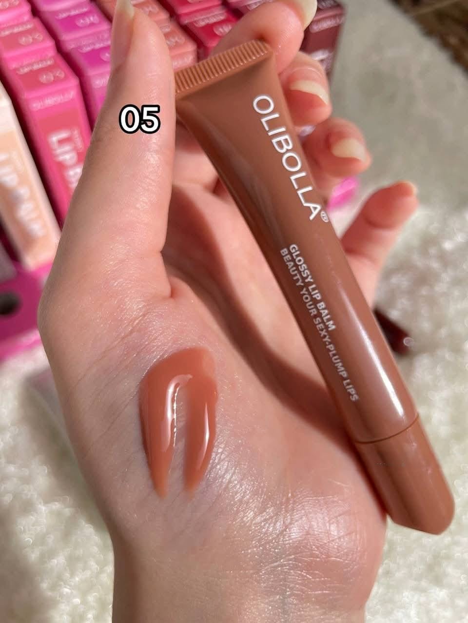 Olibolla Glossy Lip Balm –  جلوس مرطب للشفاه أوليبولا