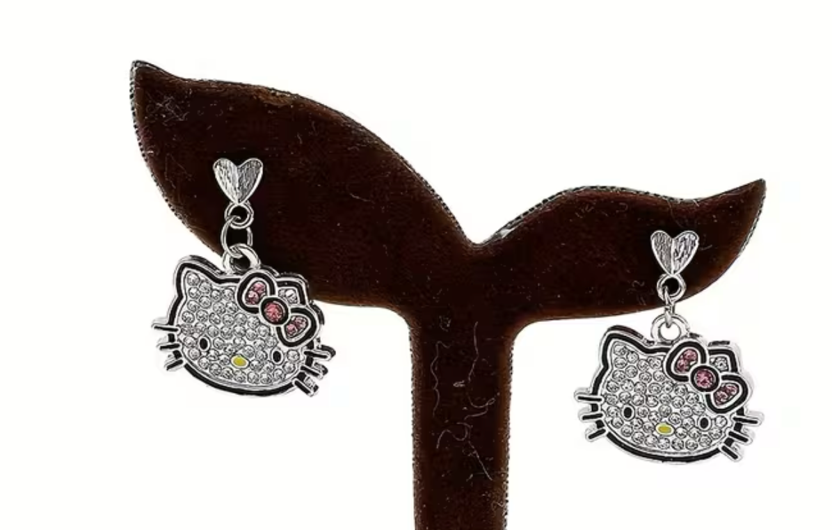 Hello Kitty Charms Bracelet & Earrings Set - طقم إسوارة وحلق هالو كيتي شارمز