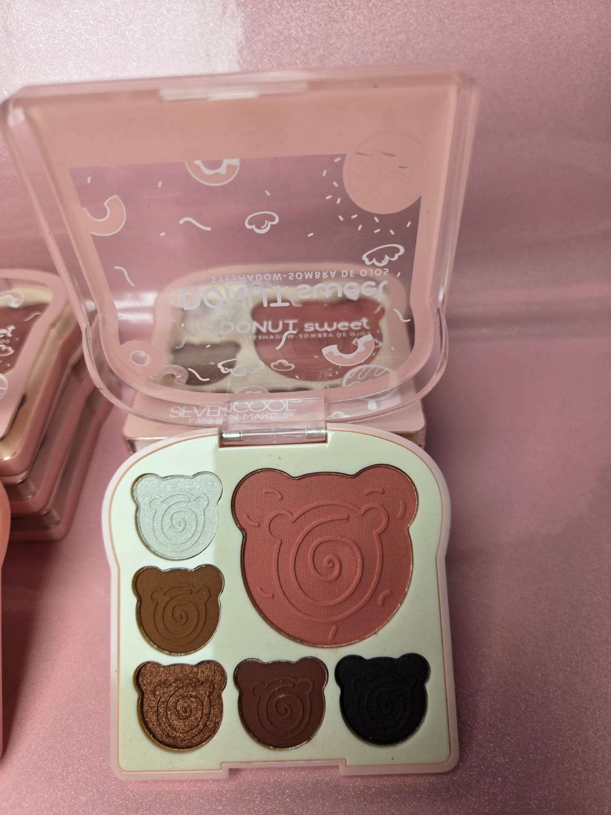 Teddy Bear Eyeshadow Palette - باليت ظلال عيون الدبدوب
