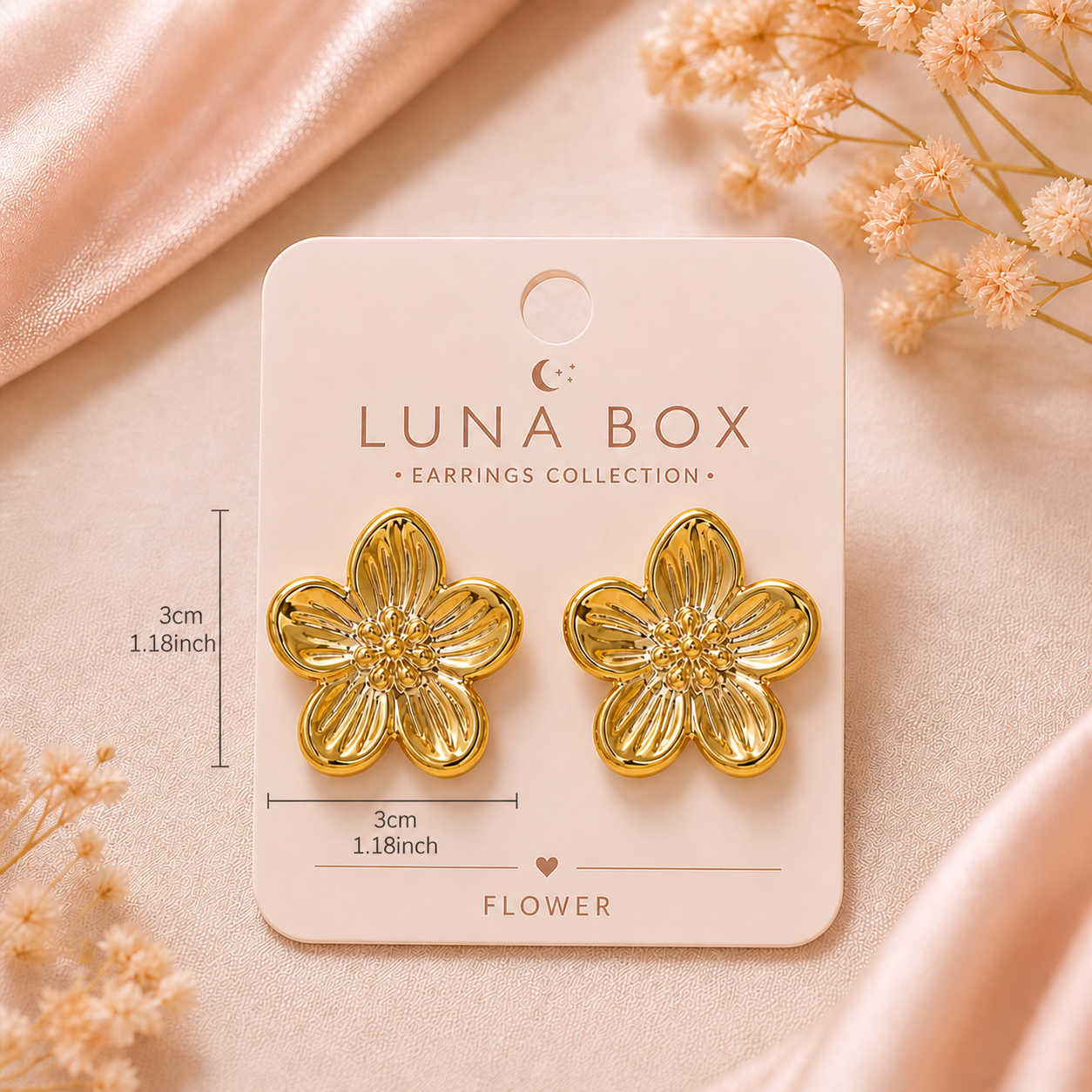 Golden Charm Earrings - أقراط ذهبية ساحرة