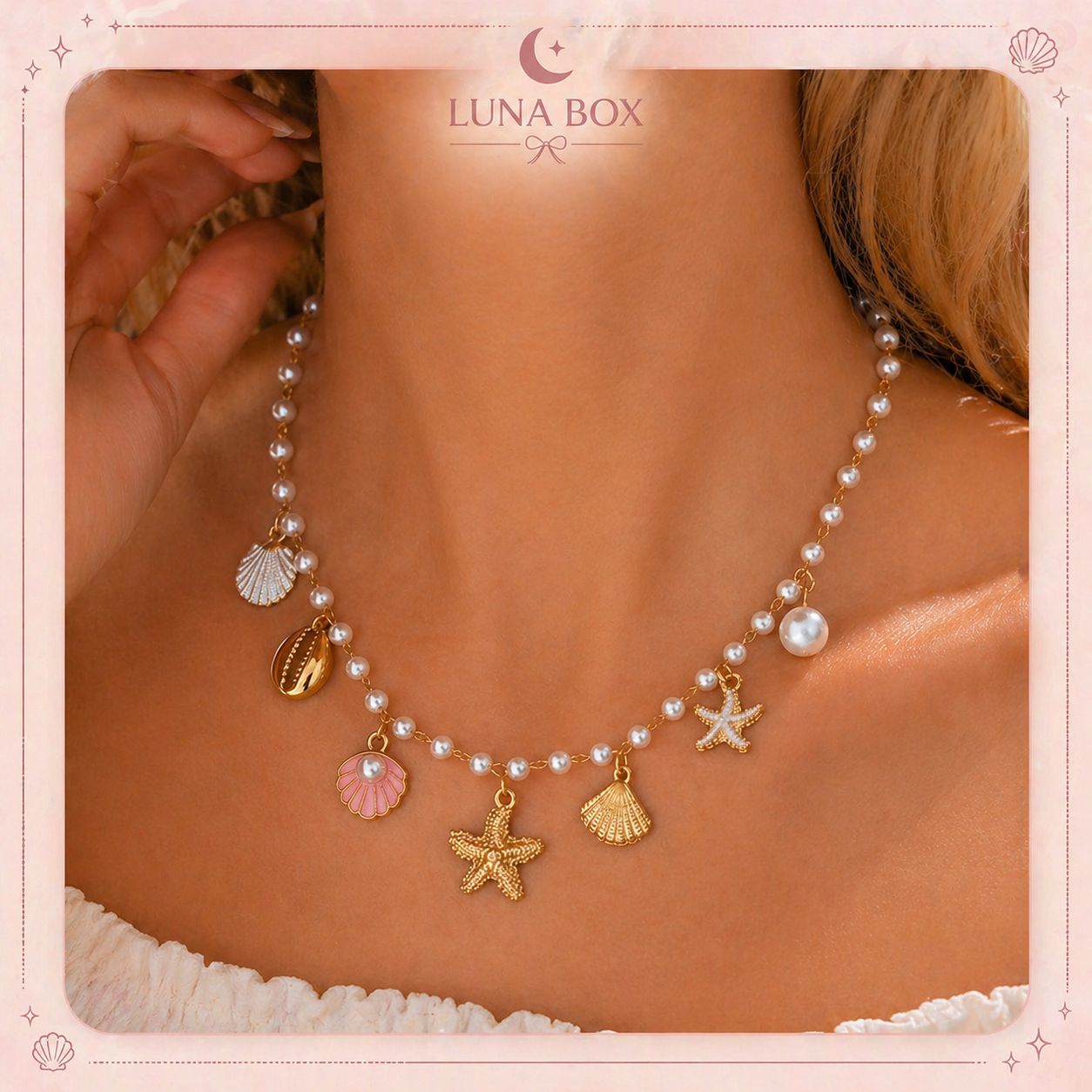 Luna Ocean Pearl Charm Necklace - عقد لونا البحري باللؤلؤ والصدف